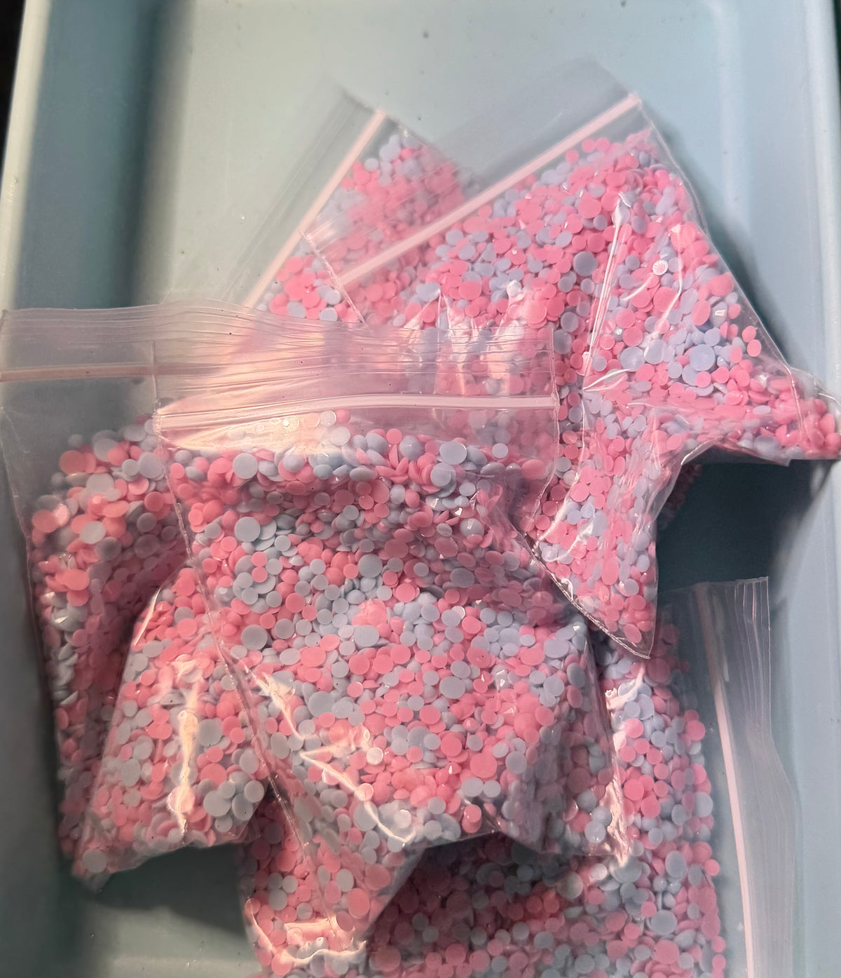 1oz Bagged Mixed Size Rhinestones
